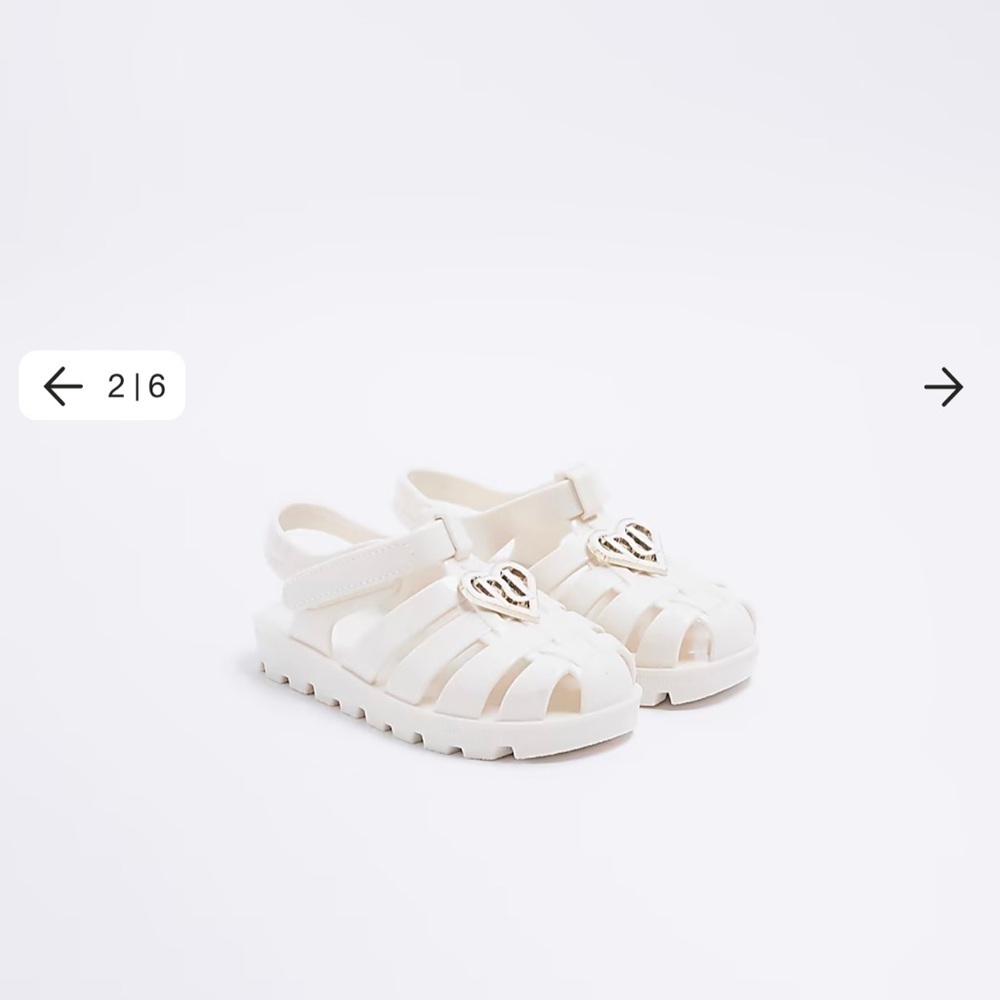 Brand new pair of sandals, perfect for summer. Can be dressed up or down. - Picture 1 of 3